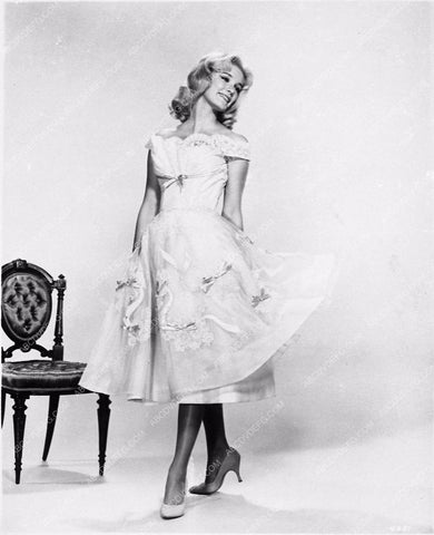 Yvette Mimieux full length fashion portrait 3406-13