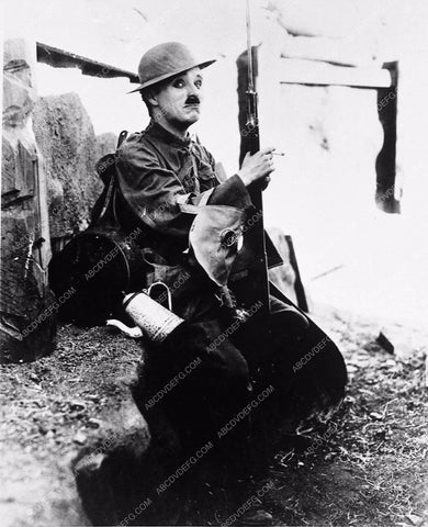 Charlie Chaplin Shoulder Arms 3488-06