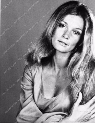 Yvette Mimieux portrait 3543a-06