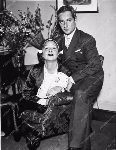 Norma Talmedge George Jessel candid at home 3558a-04