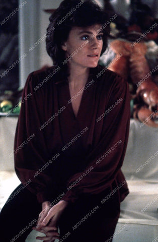 candid Jacqueline Bisset pic 35m-847