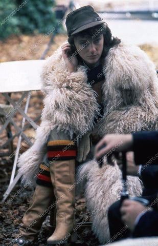 candid Jacqueline Bisset on set 35m-862