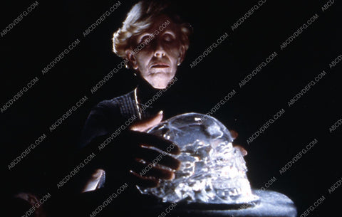TV documentary The Unexplained: Mystery of the Crystal Skulls 35m-10126