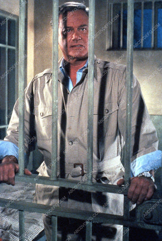 Larry Hagman in jail cell TV Dallas 35m-10996