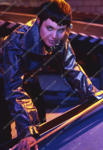 Angelina Jolie film Hackers 35m-11543