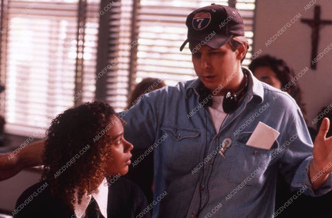 director Andrew Fleming Rachel True on set film The Craft 35m-12221