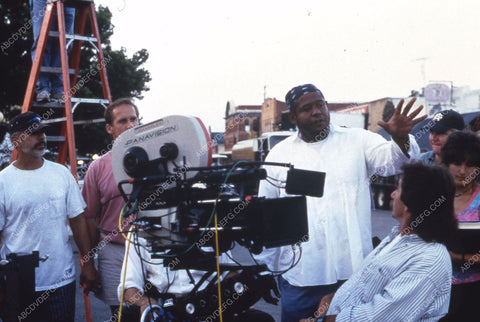 director Forest Whitaker on set film Hope Floats 35m-12603