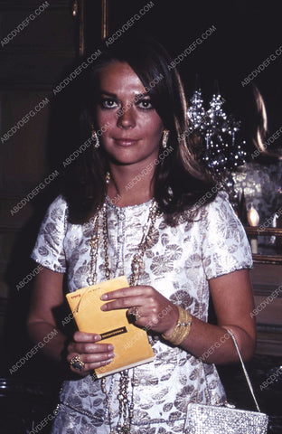 Natalie Wood and latest batch of pictures 35m-13096