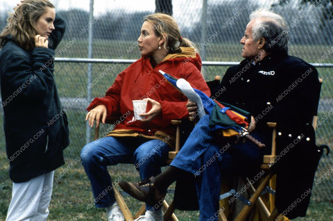 candid Jennifer Jason Leigh Lili Fini Richard Zanuck 35m-1316