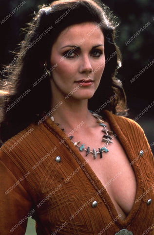 busty Lynda Carter portrait 35m-13262