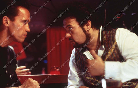 Arnold Schwarzenegger Robert Pastorelli film Eraser 35m-13447-2