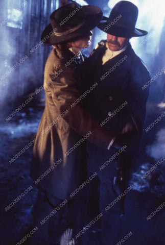 Kevin Costner film Wyatt Earp 35m-13563-2