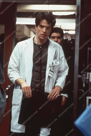 Hugh Grant film Extreme Measures 35m-13694