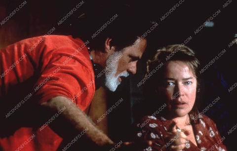 director Taylor Hackford Kathy Bates film Dolores Claiborne 35m-13751
