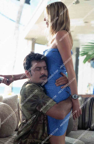 Charlie Sheen Sara Foster film The Big Bounce 35m-14413