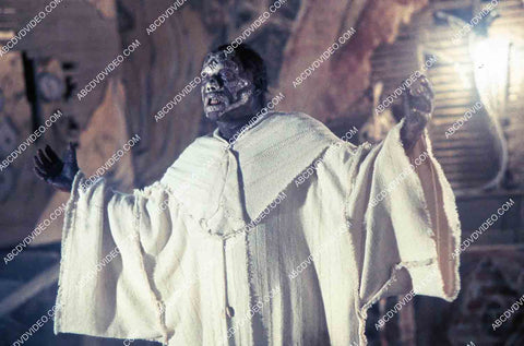 bad guy monster film Lord of Illusions 35m-14767