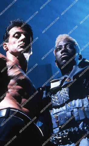 Sylvester Stallone Wesley Snipes film Demolition Man 35m-16195