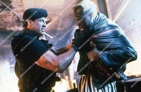 Sylvester Stallone Wesley Snipes film Demolition Man 35m-16196
