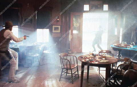 shootout in the saloon TVM Into the Badlands 35m-16949