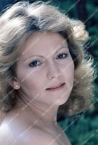beautiful Brenda Vaccaro portrait 35m-17237