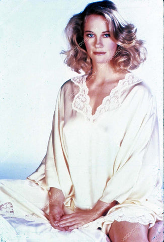 beautiful Cybill Shepherd portrait 35m-17351