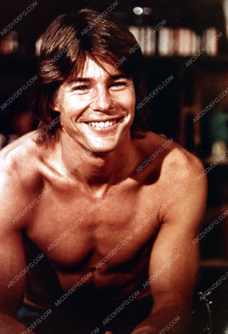 handsome and shirtless Jan Michael Vincent 35m-1845