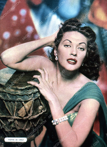 beautiful Yvonne De Carlo pic 35m-2642