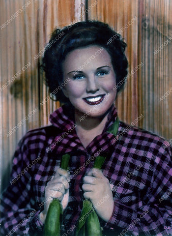 beautiful Deanna Durbin portrait 35m-3837