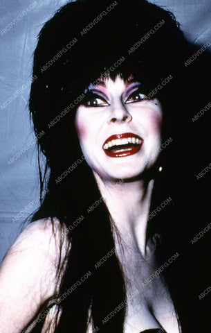 sexy Elvira Mistress of the Dark 35m-3933