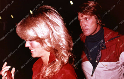 candid Lee Majors Farrah Fawcett at Palm Restaurant 35m-4017