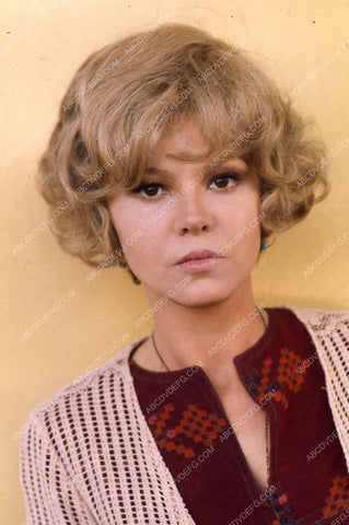 beautiful Barbara Harris portrait 35m-4973