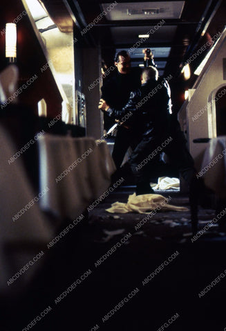 Steven Seagal Everett MvGill film Under Siege 2 35m-6212