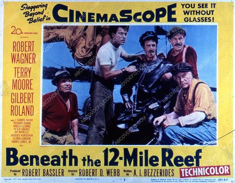 Robert Wagner Gilbert Roland film Beneath the 12 Mile Reef 35m-6296