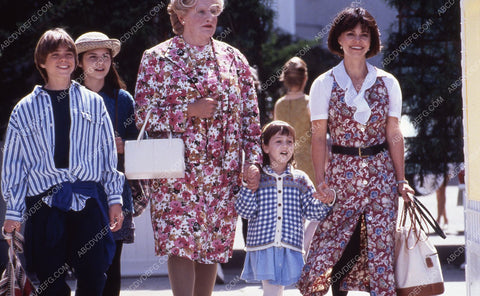 Robin Williams Sally Field film Mrs. Doubtfire 35m-7619
