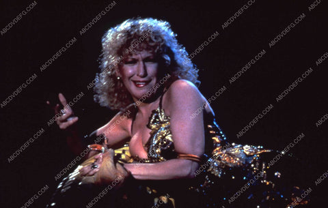 Bette Midler live on stage documentary film Divine Madness 35m-8051