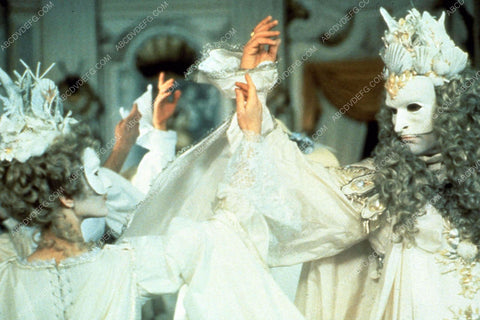 Timothy Dalton Valeria Golino & cast film The King's Whore 35m-8175