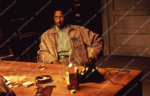 Denzel Washington film Devil in a Blue Dress 35m-8309