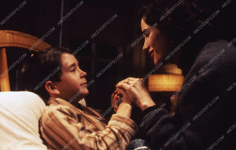 Andie McDowell Nathan Watt film Unstrung Heroes 35m-8451