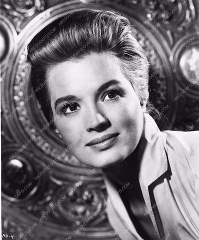 Angie Dickinson portrait 3661-30