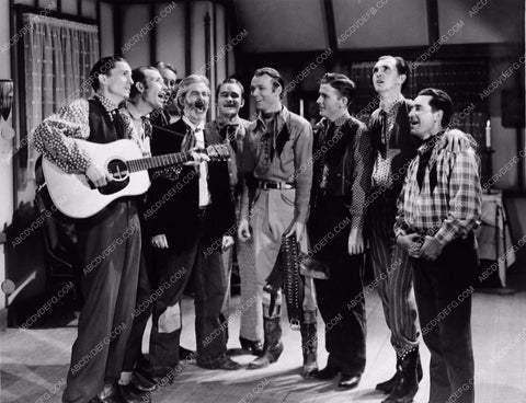 Roy Rogers and cast Saga of Death Valley 3701-33