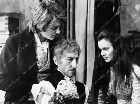 Madeline Smith Peter Cushing Frankenstein and the Monster from Hell 3724-16