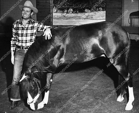 candid Gene Autry in the barn w a horse 3746-36