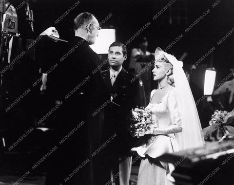 candid Lana Turner behind the scenes Marriage Is a Private Affair 3774-16