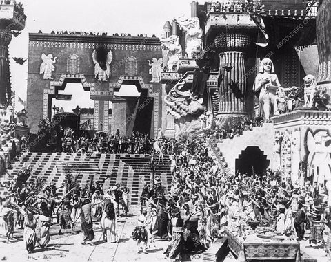 set and cast cool shot original classic silent film Intolerance 3790-30