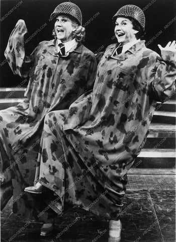 Patty Maxene Andrews Sisters live stage play Over Here 3800-06