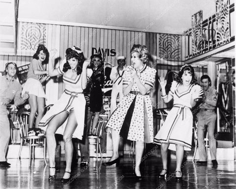 Patty Maxene Andrews Sisters live stage play Over Here 3800-22