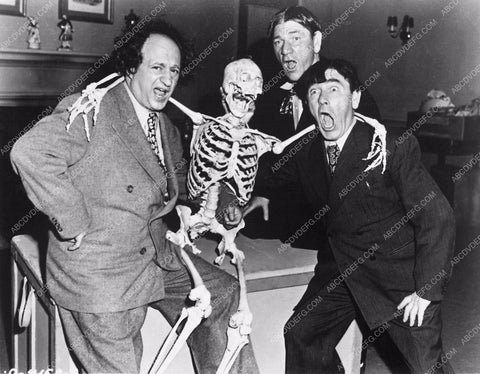 Three Stooges Moe Larry Shemp 3-D short Don't Throw That Knife 3873-32