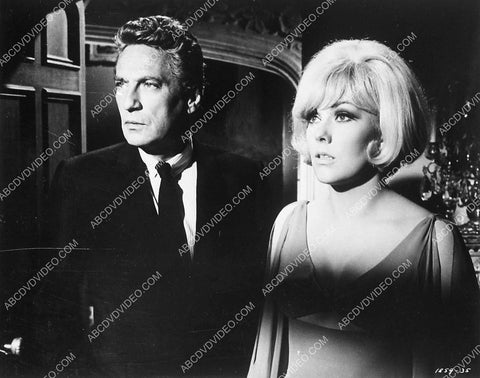 Peter Finch Kim Novak film The Legend of Lylah Clare 3899-01