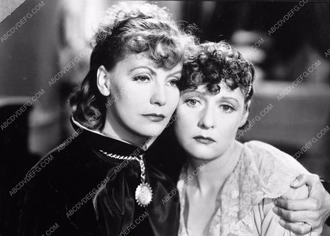 Greta Garbo Maureen O'Sullivan film Anna Karenina 4063-17