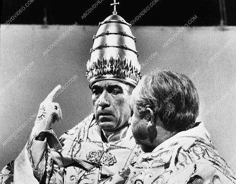 Anthony Quinn film The Shoes of the Fisherman 4145-34